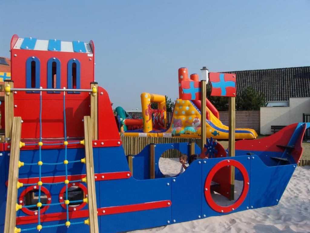 Park Kerlinga Hotel Bredene Exterior foto