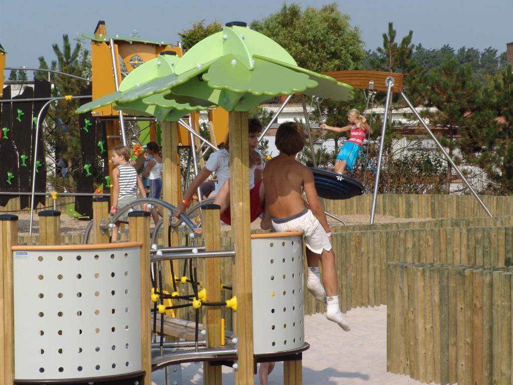 Park Kerlinga Hotel Bredene Exterior foto